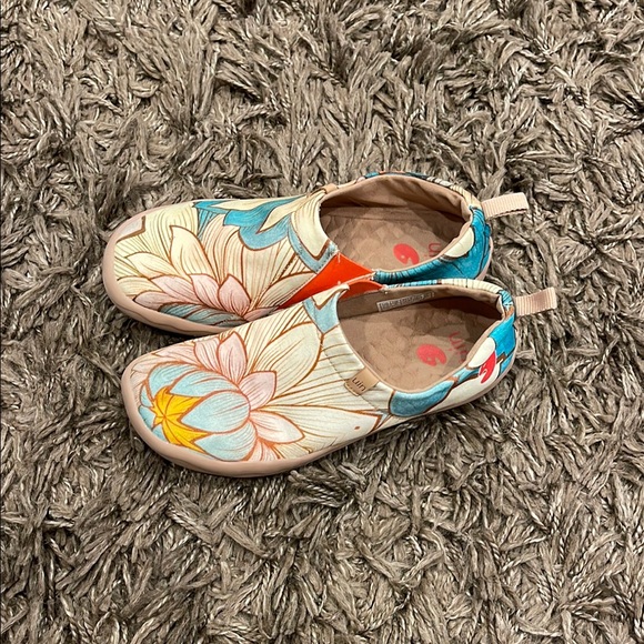 UIN
NELUMBO TOLEDO I WOMEN Size 7.5 - Picture 2 of 9